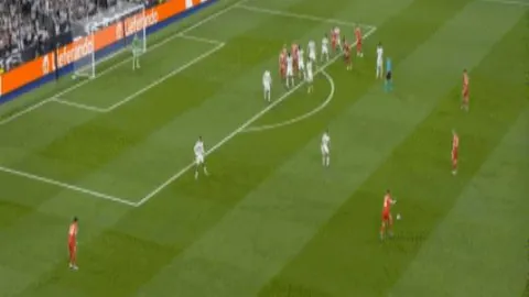 王钰栋中超首球庆祝滑跪，标志新时代来临，球迷呼吁：海外闯荡吧！